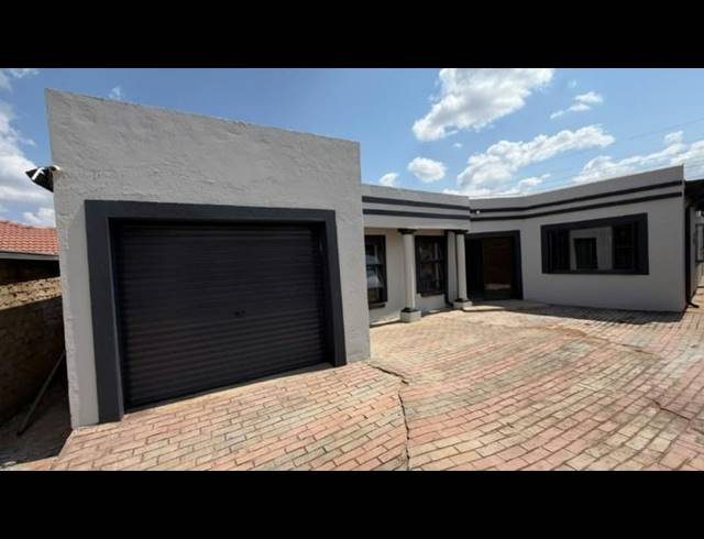 3 BEDROOM HOUSE FOR SALE IN SOSHANGUVE WW